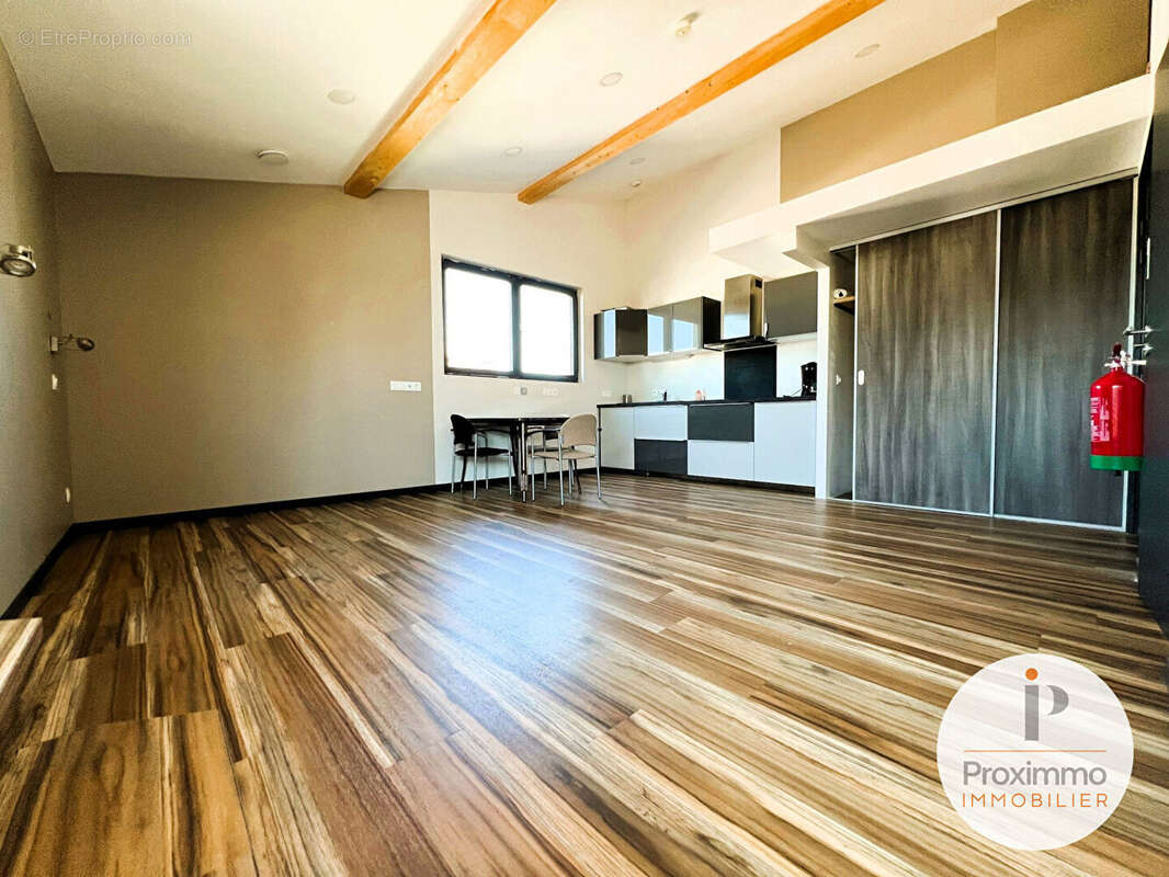 Commerce à QUESTEMBERT