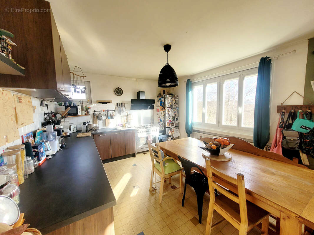 Maison à ESTIVAREILLES