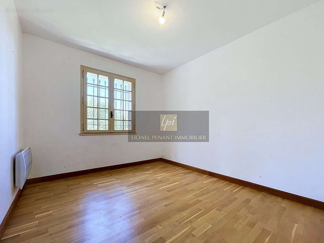 Maison carpentras  200 m2 avec piscine sur terrain de 22 444 m² - photo 11