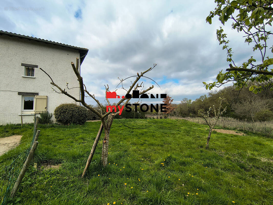 Maison à TOUSSIEUX