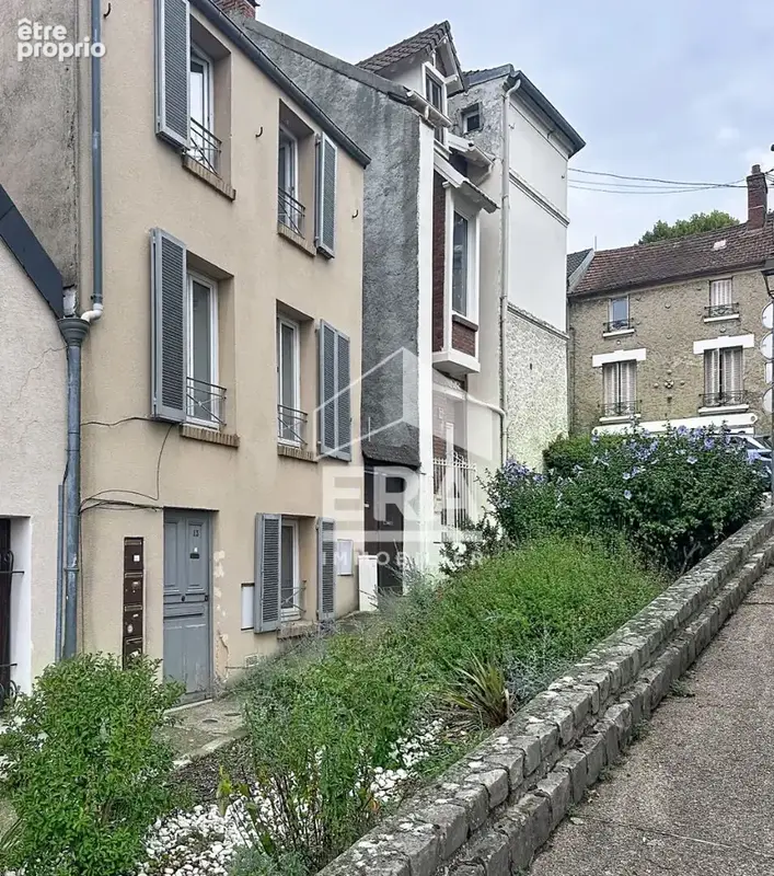Immeuble à vendre à Triel-sur-Seine - 12 pièces, 287 m² - photo 3