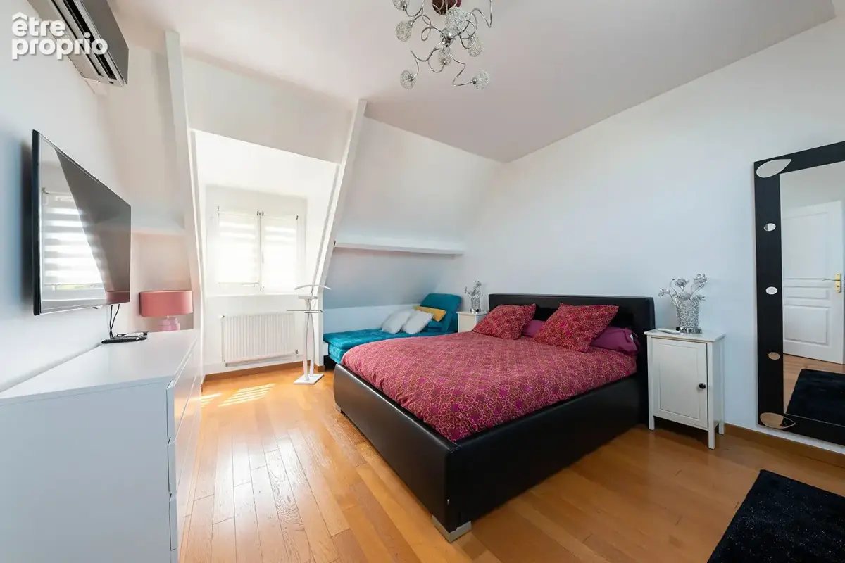 DPE A - Maison d'exception de 220 m² à 15 min du RER - photo 10