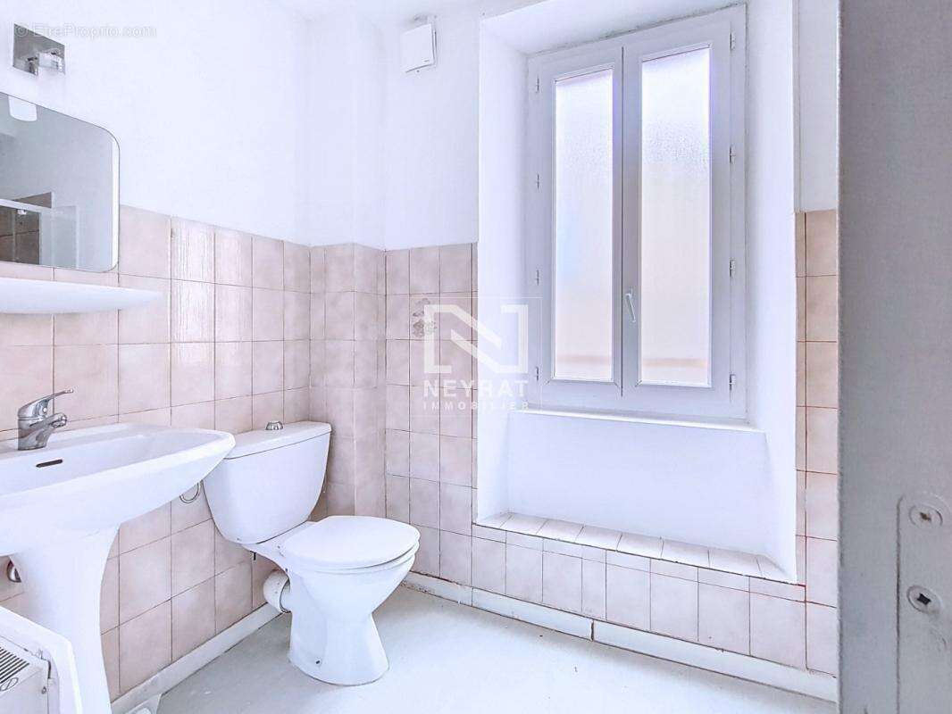 Appartement à MONTAUROUX