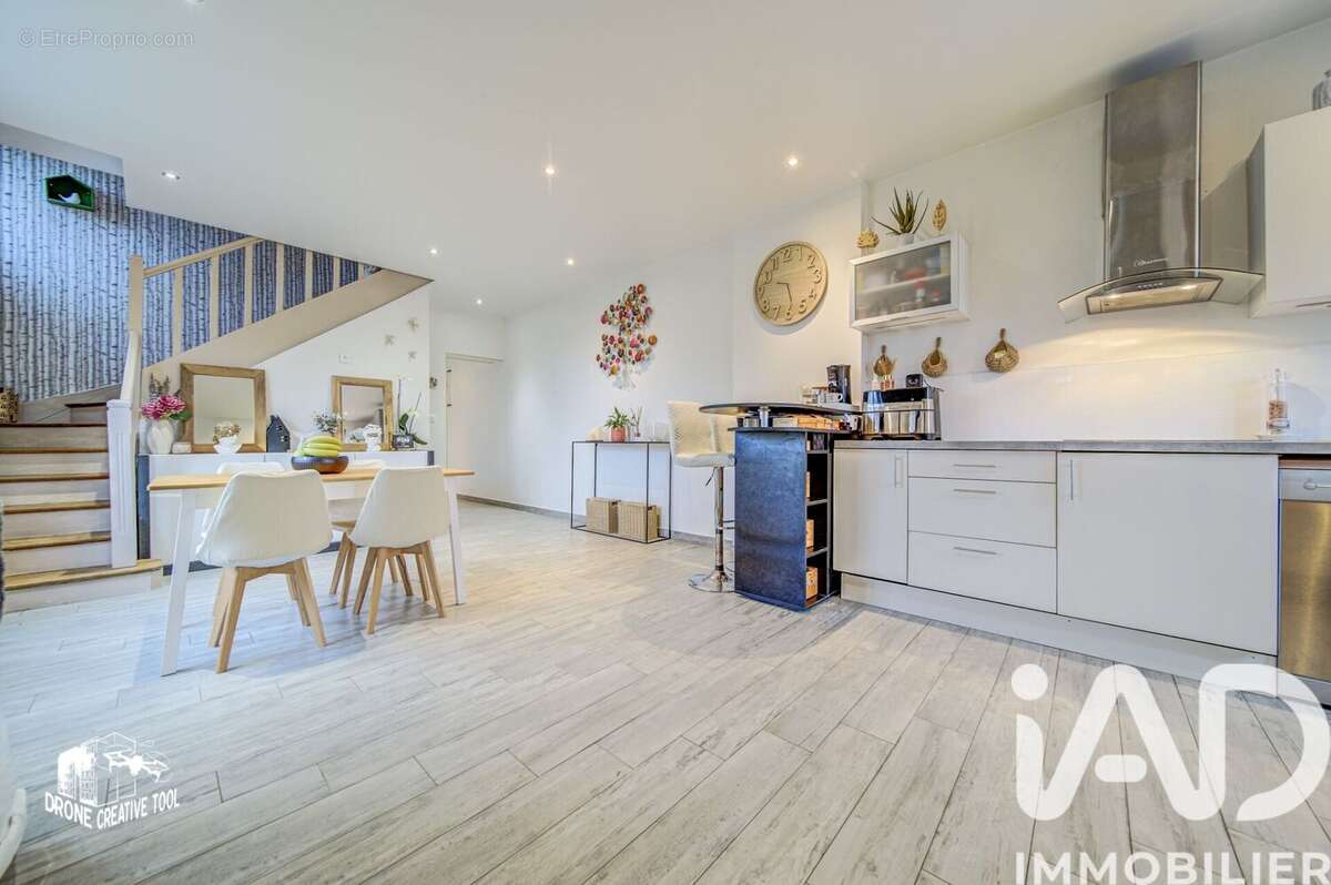 Photo 4 - Maison à MONTOIS-LA-MONTAGNE