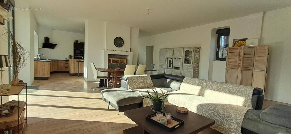 Maison à BONCHAMP-LES-LAVAL