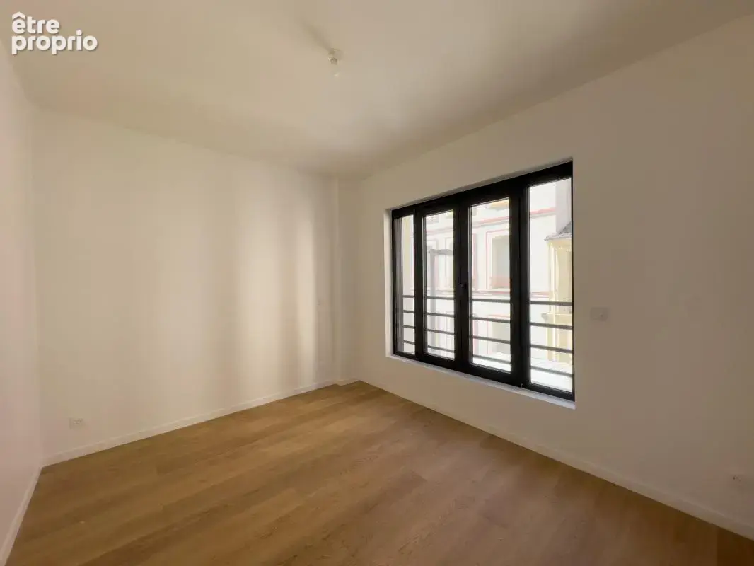 Saint-Ouen – Spacieux T4 familial refait à neuf avec prestations premiums - photo 7