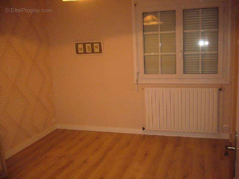 Maison 230 m² à Briollay  - photo 8