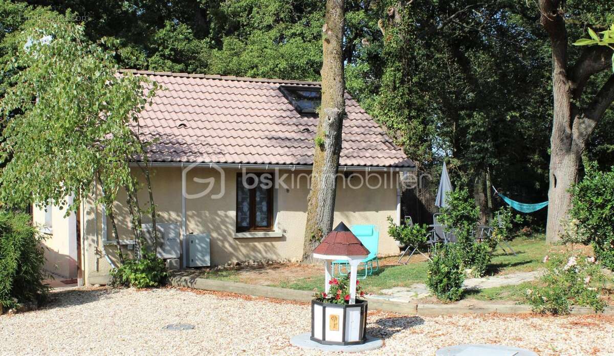 Longère de caractère avec 3 gîtes, domaine de 2 hectares - YONNE (89) - photo 10