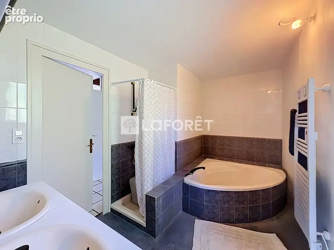 Maison Saint-amour 7 pièces 170 m2 - photo 9