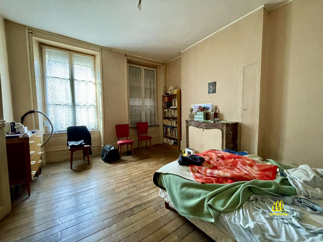 Appartement à CHARLEVILLE-MEZIERES