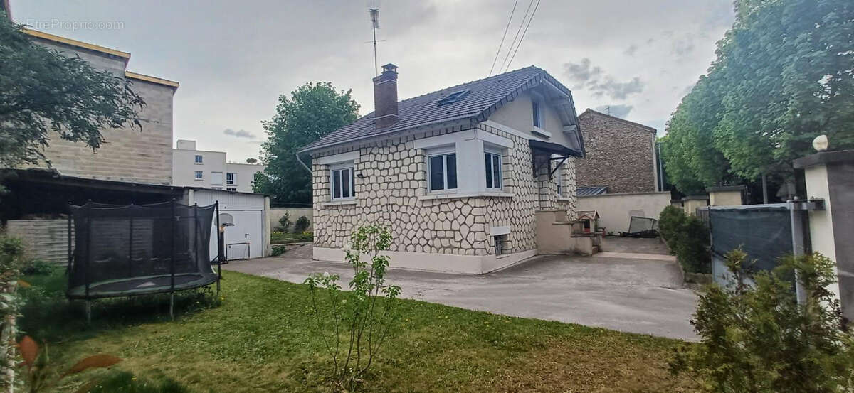 Maison à NOISY-LE-SEC