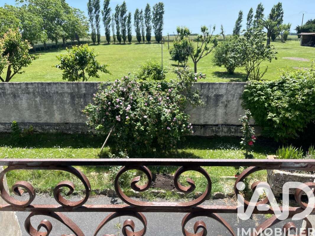 Photo 2 - Maison à CORME-ECLUSE