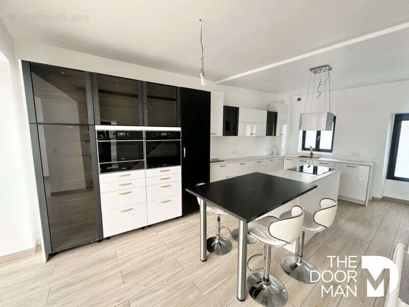 Maison à NOISY-LE-ROI