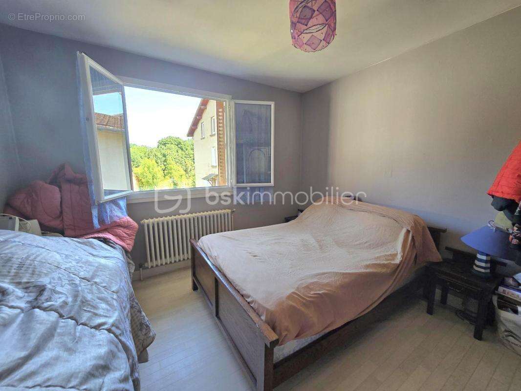 Appartement à PUY-GUILLAUME