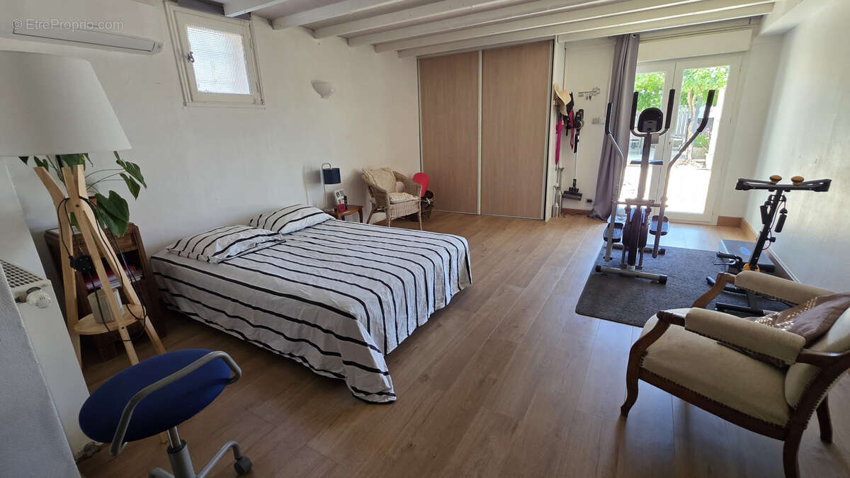Dans quartier résidentiel agréable maison 3 chambres + studio - photo 15