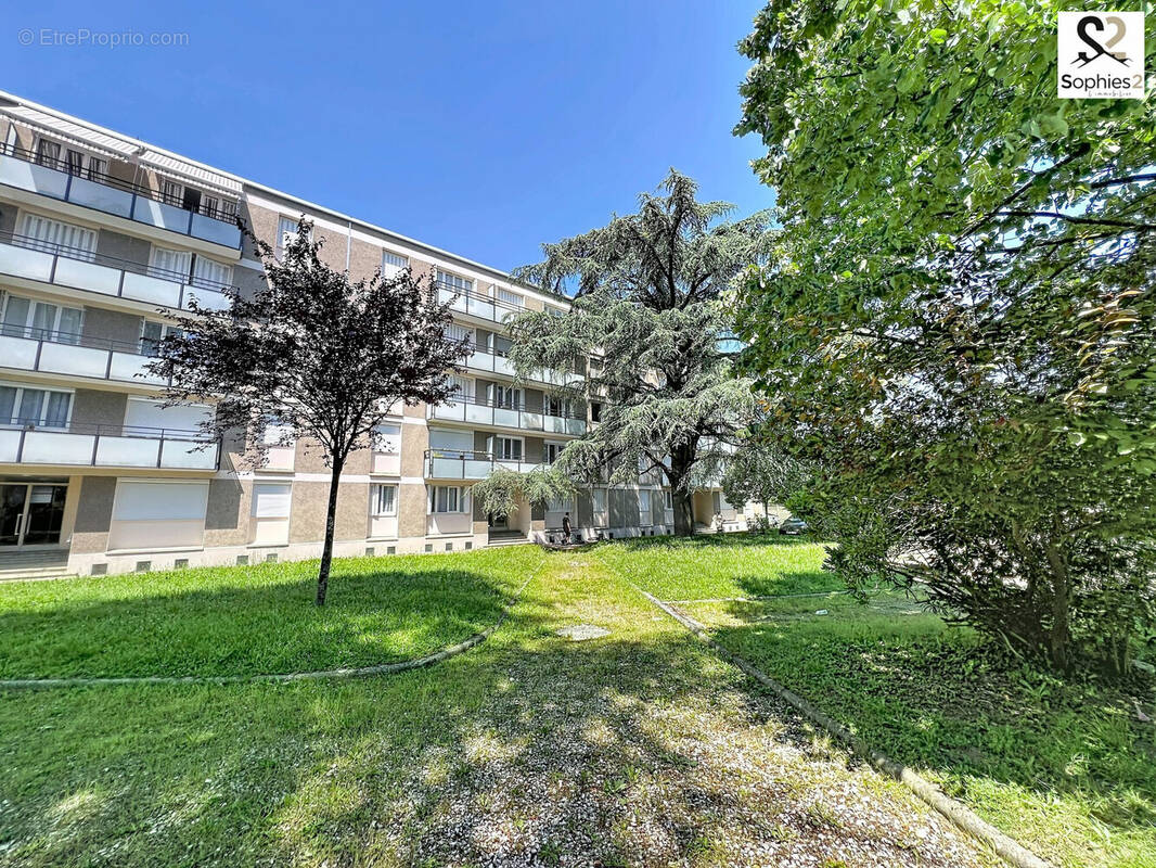 Appartement à SEYSSINET-PARISET