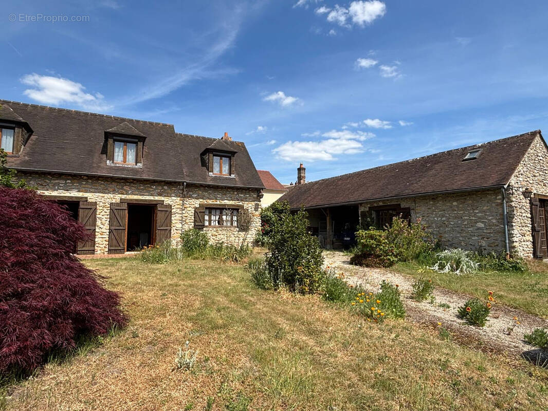 Maison à BONNELLES