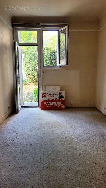 Appartement à PARIS-14E