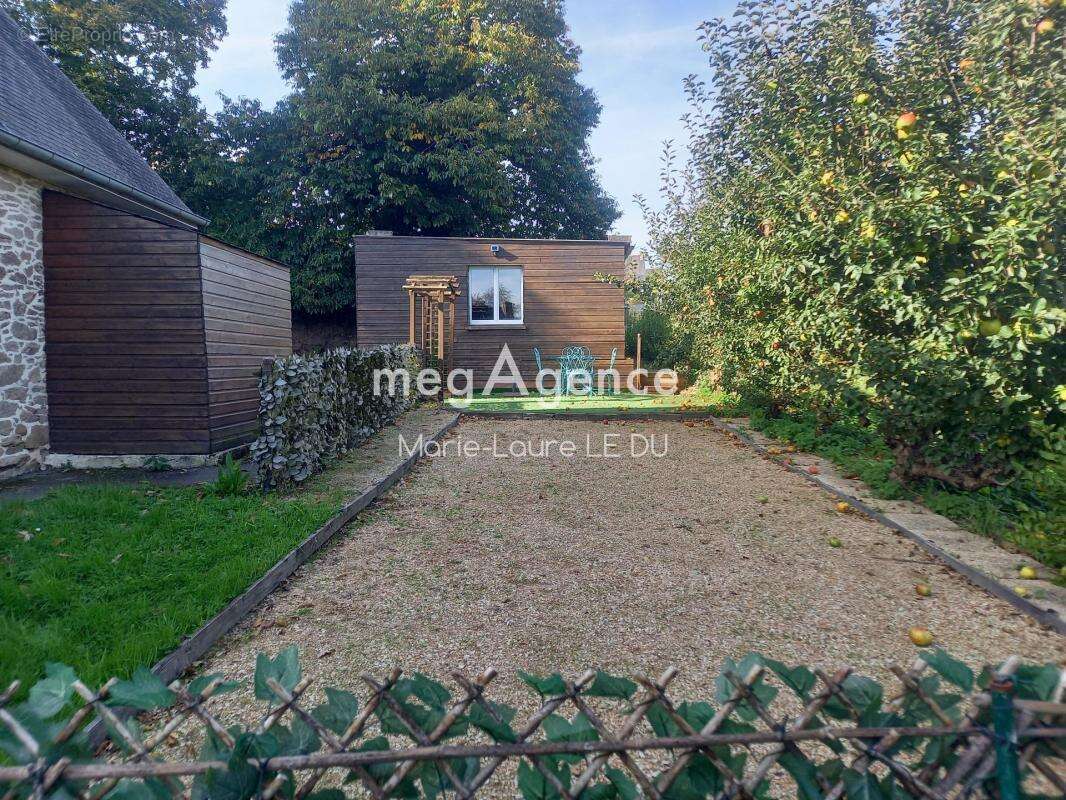 Maison à GUERLESQUIN