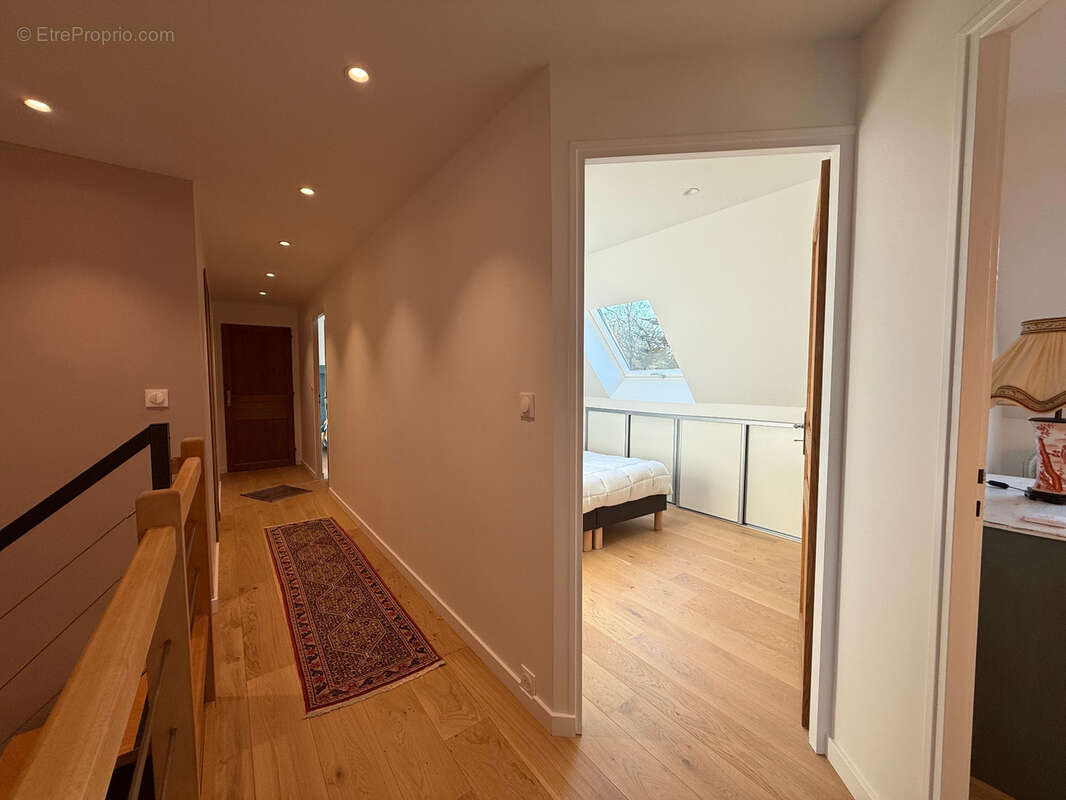 BEGMEIL (29) – Maison familiale rénovée avec prestations modernes, 5 chambres et terrasse plein sud à 700 m de la plage - photo 12