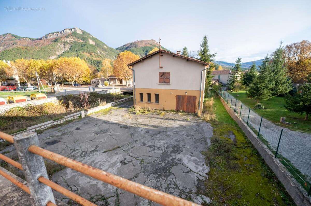 Maison à LA MOTTE-DU-CAIRE