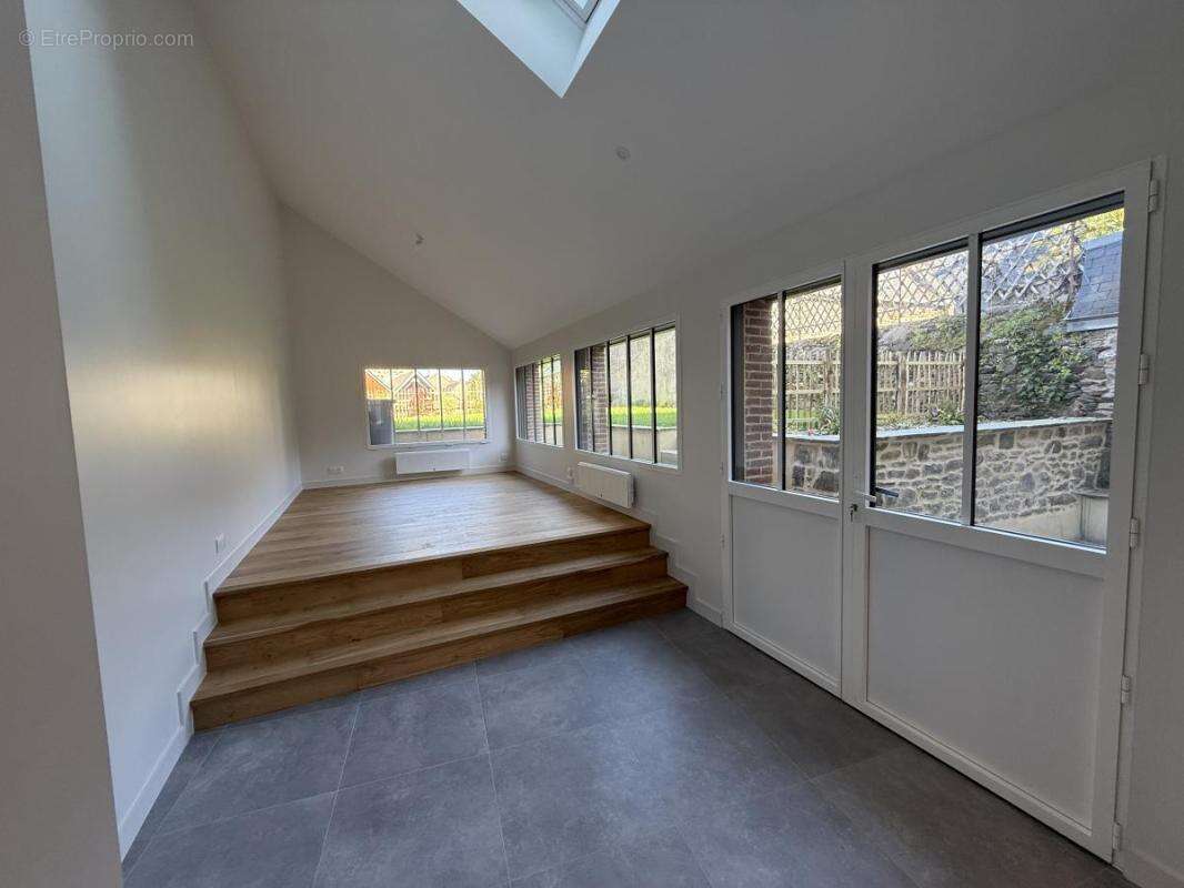 Maison à SAINT-SULIAC