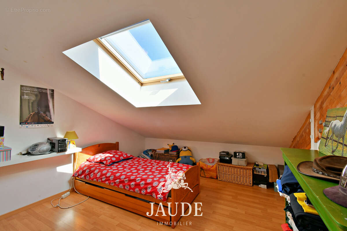 Maison d’architecte 160 m2 avec piscine + Appartement F3 de 61 m2 à rénover -Terrain 1 639 m2   L’Étang   Chan - photo 11