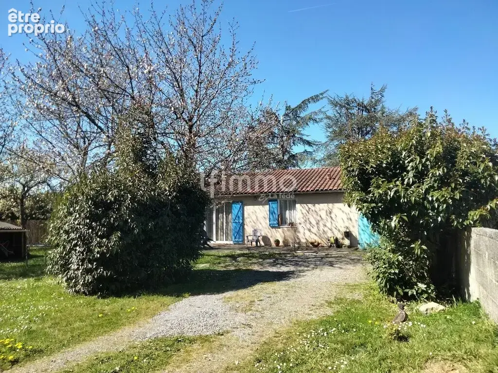 Maison à VIC-EN-BIGORRE