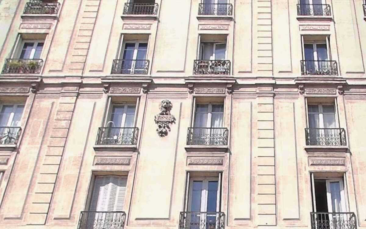 Appartement à AUBERVILLIERS