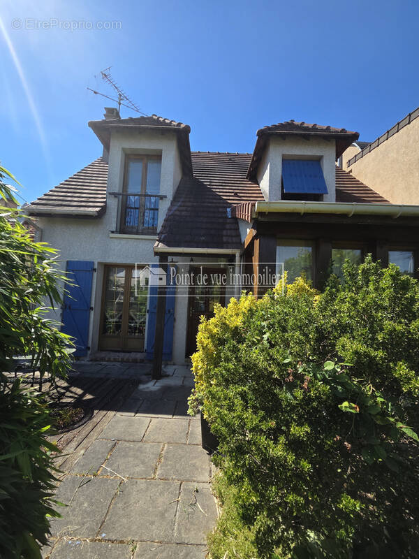 Maison à SAVIGNY-SUR-ORGE