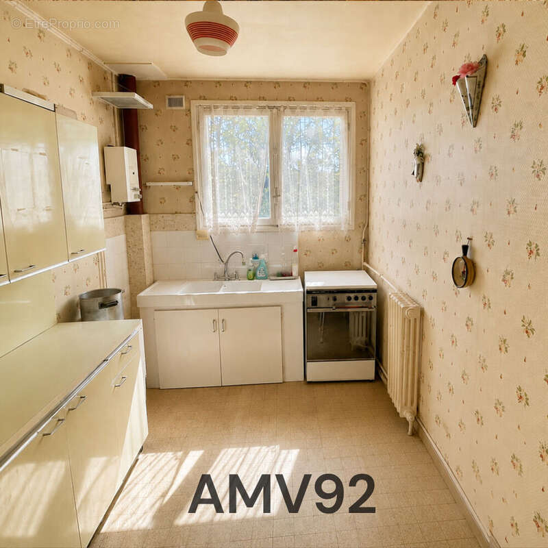 Appartement à LA GARENNE-COLOMBES