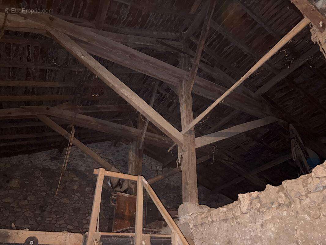 Ancienne ferme girondine à fort potentiel, Pessac sur Dordogne 185 m2 dépendances 300 m2 - photo 17