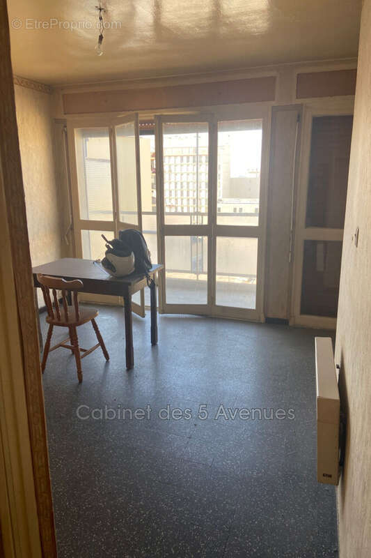 Appartement à MARSEILLE-2E