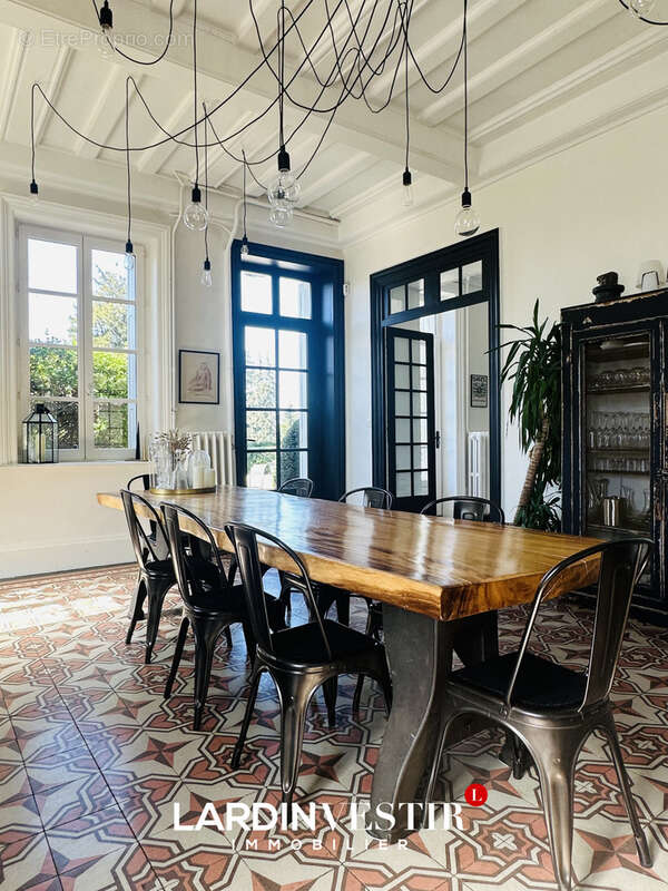 Maison à SAINT-GENIS-LAVAL