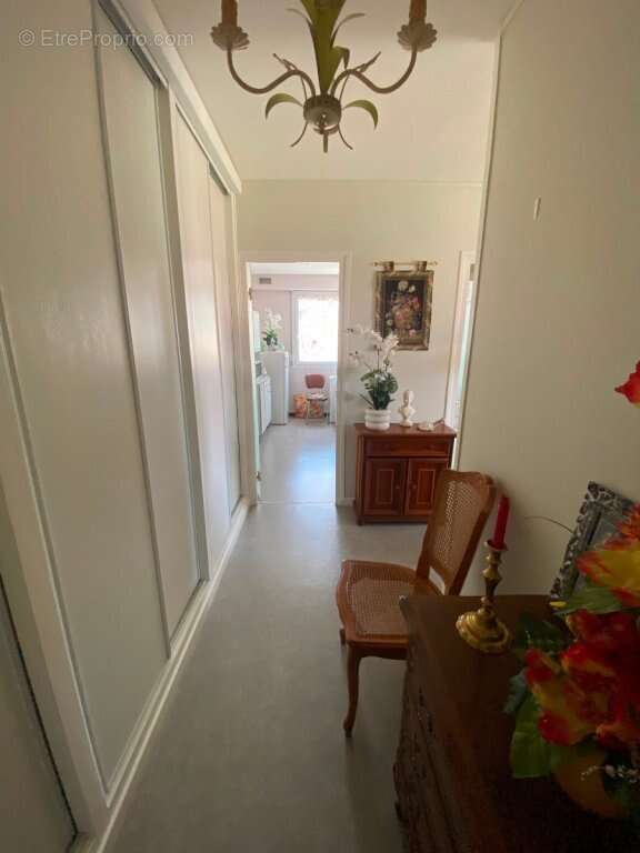 Appartement 51 m² à Le Creusot  - photo 2