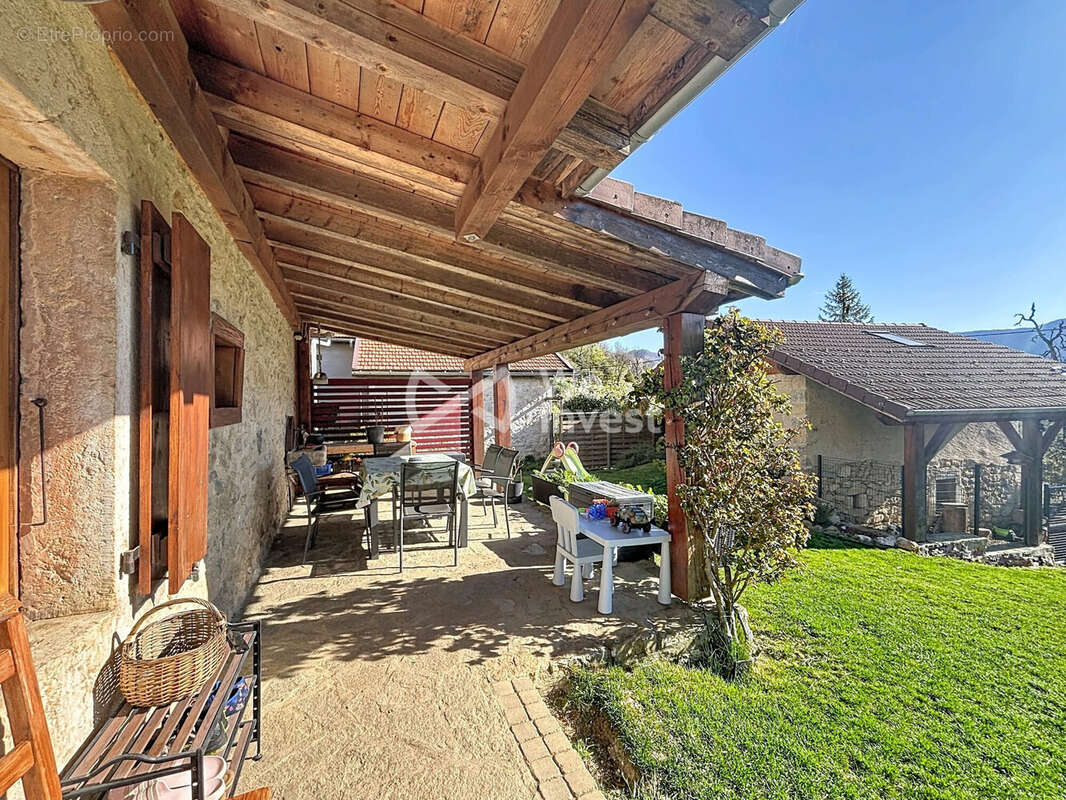 Maison à CHAMPFROMIER