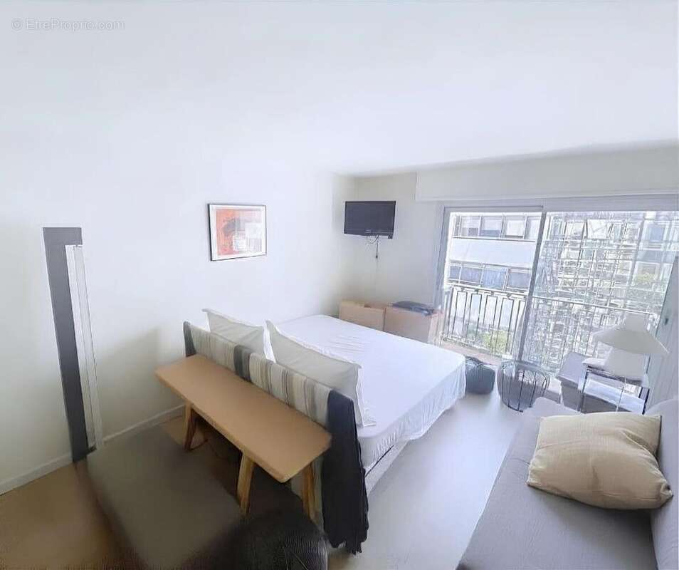 Photo 3 - Appartement à PARIS-8E
