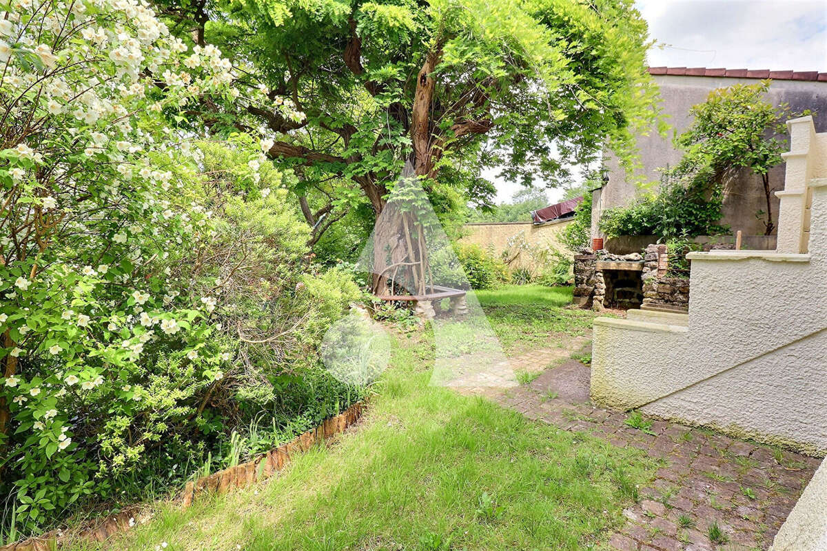 Maison à MERY-SUR-OISE