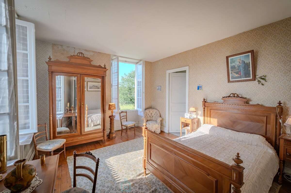 Magnifique propriete avec maison de maitre et dependances sur  + de 3 ha - photo 16