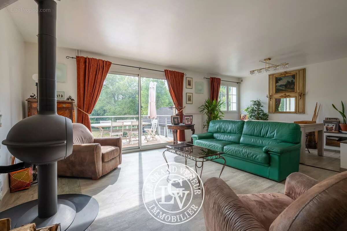 Proche fontainebleau - samois sur seine - maison familiale de 180 m² hab sur sous sol total - photo 5