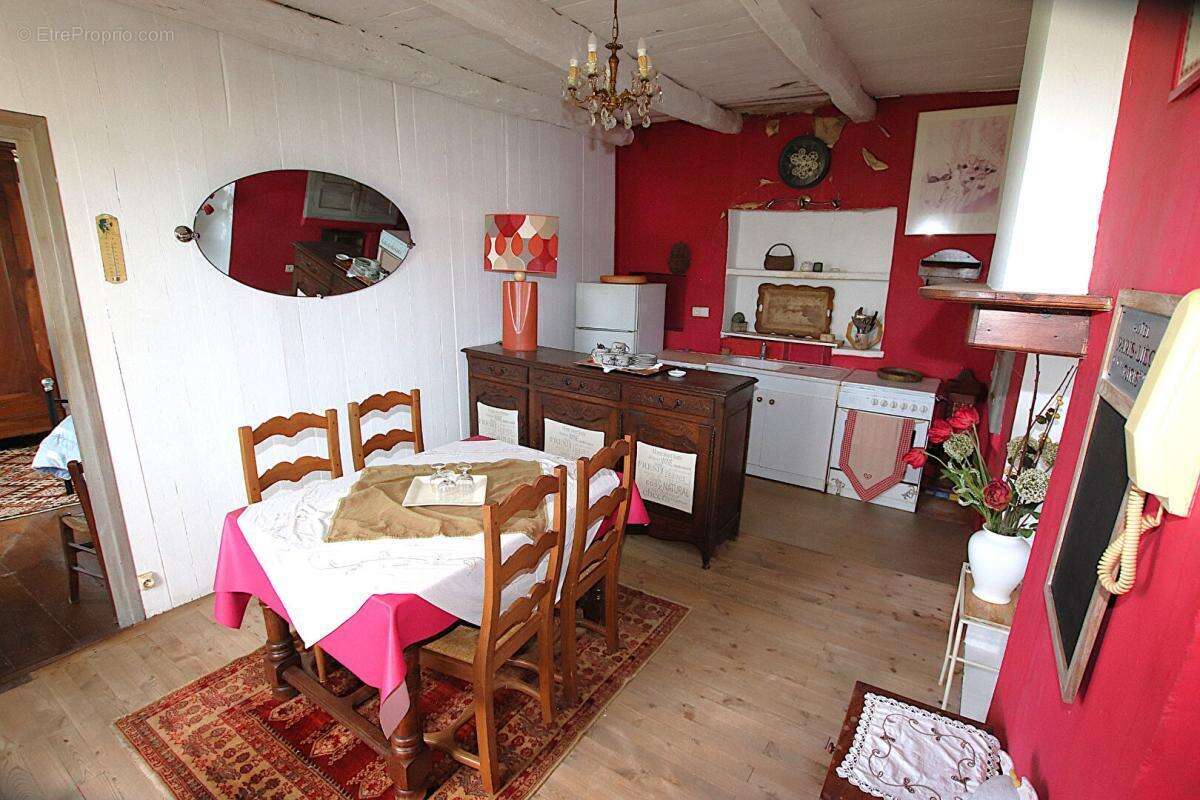 Ensemble immobilier de 193m2 + garage 100m2 - 5 logements - photo 13