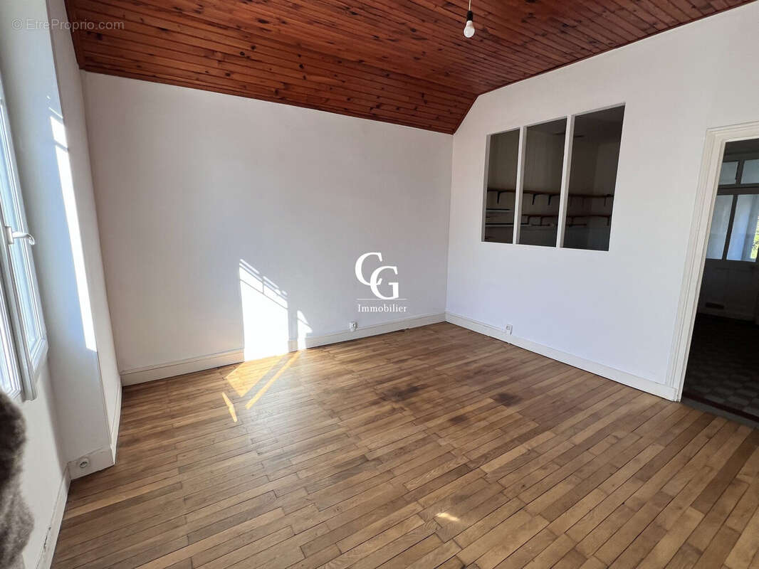 Maison à LA MONTAGNE