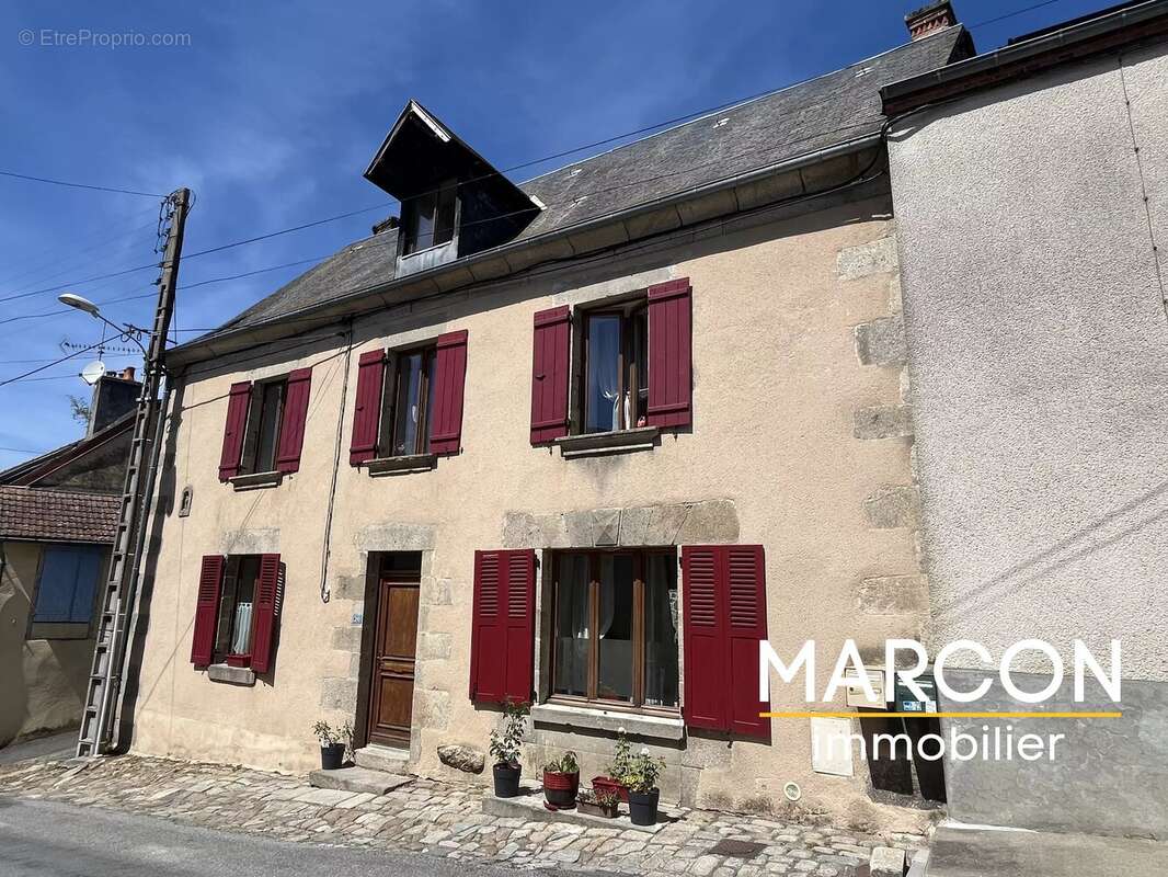 Maison à FELLETIN
