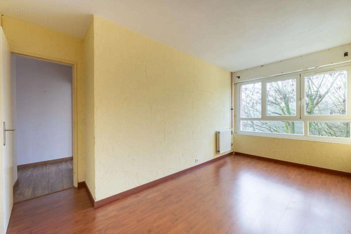 Appartement à ELANCOURT