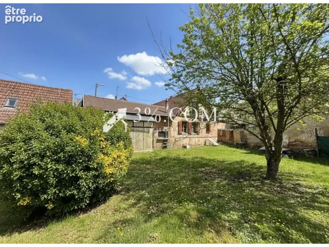 3%COM Maison  à rénover avec grange sur 7 ares - photo 9