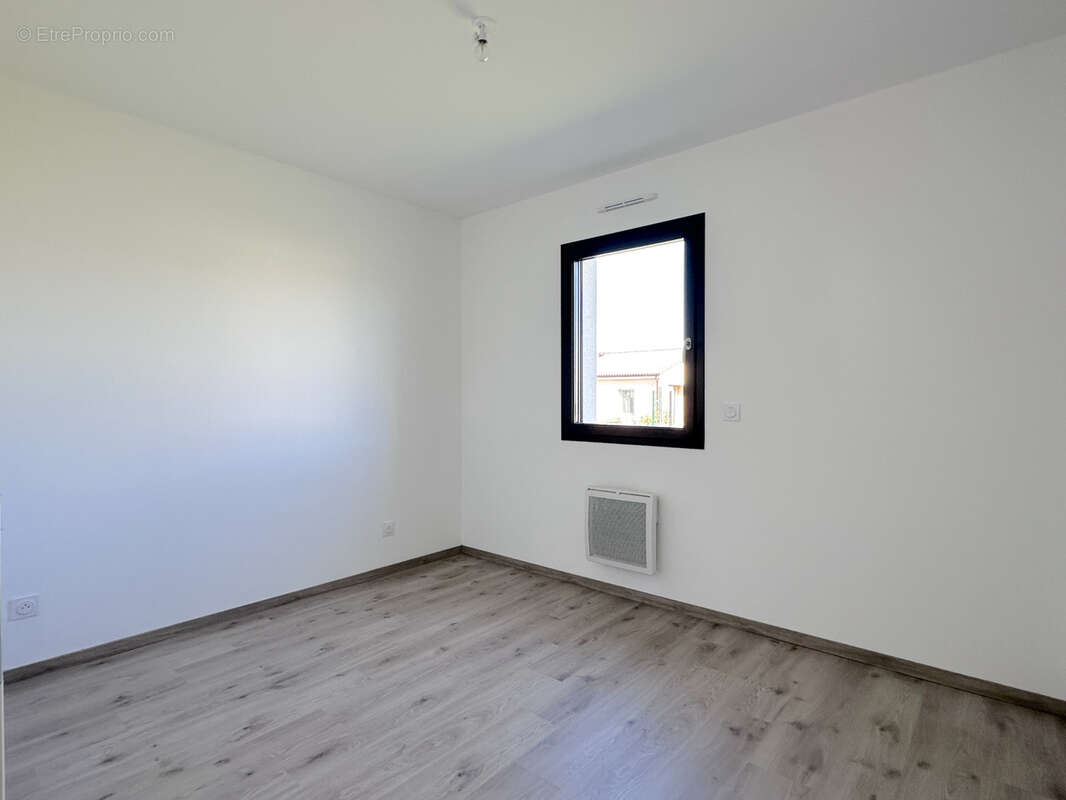 Maison à NEUVILLE-DE-POITOU