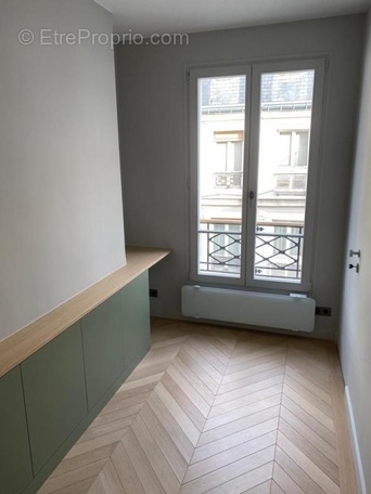 Appartement à PARIS-9E
