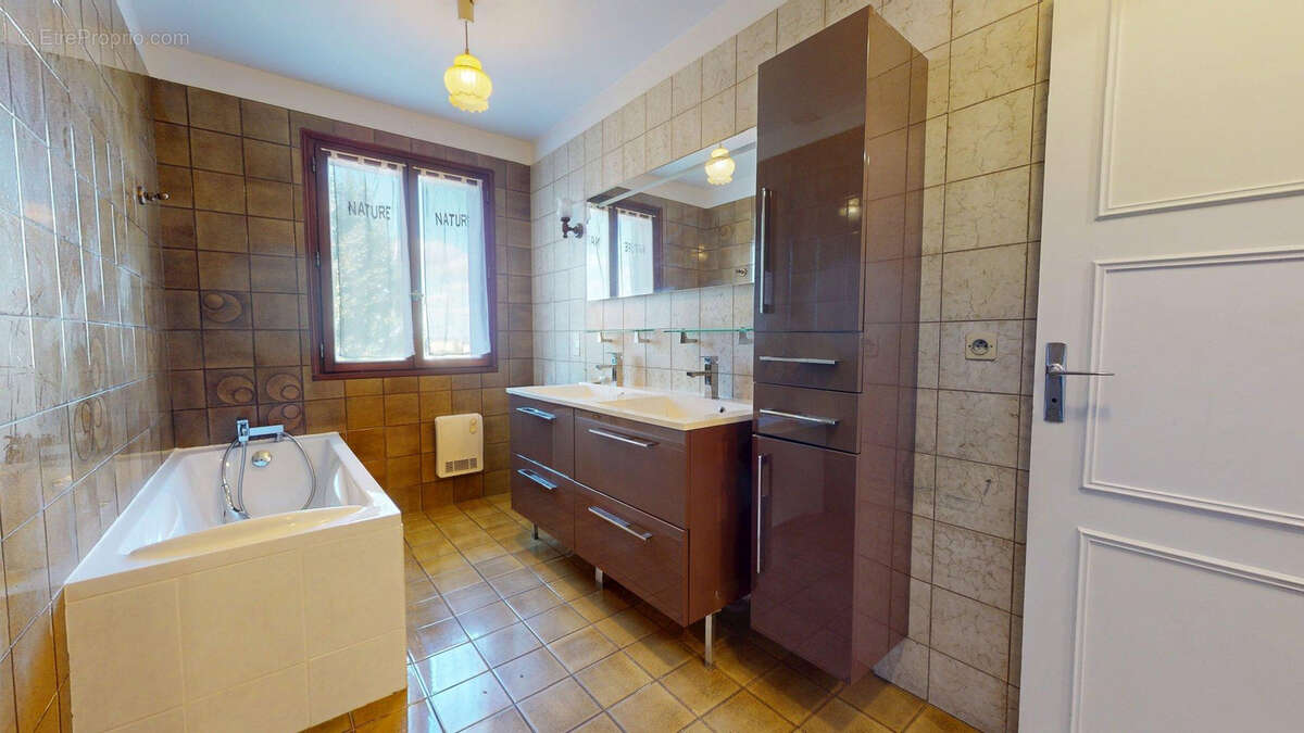 Maison à ROSNY-SOUS-BOIS