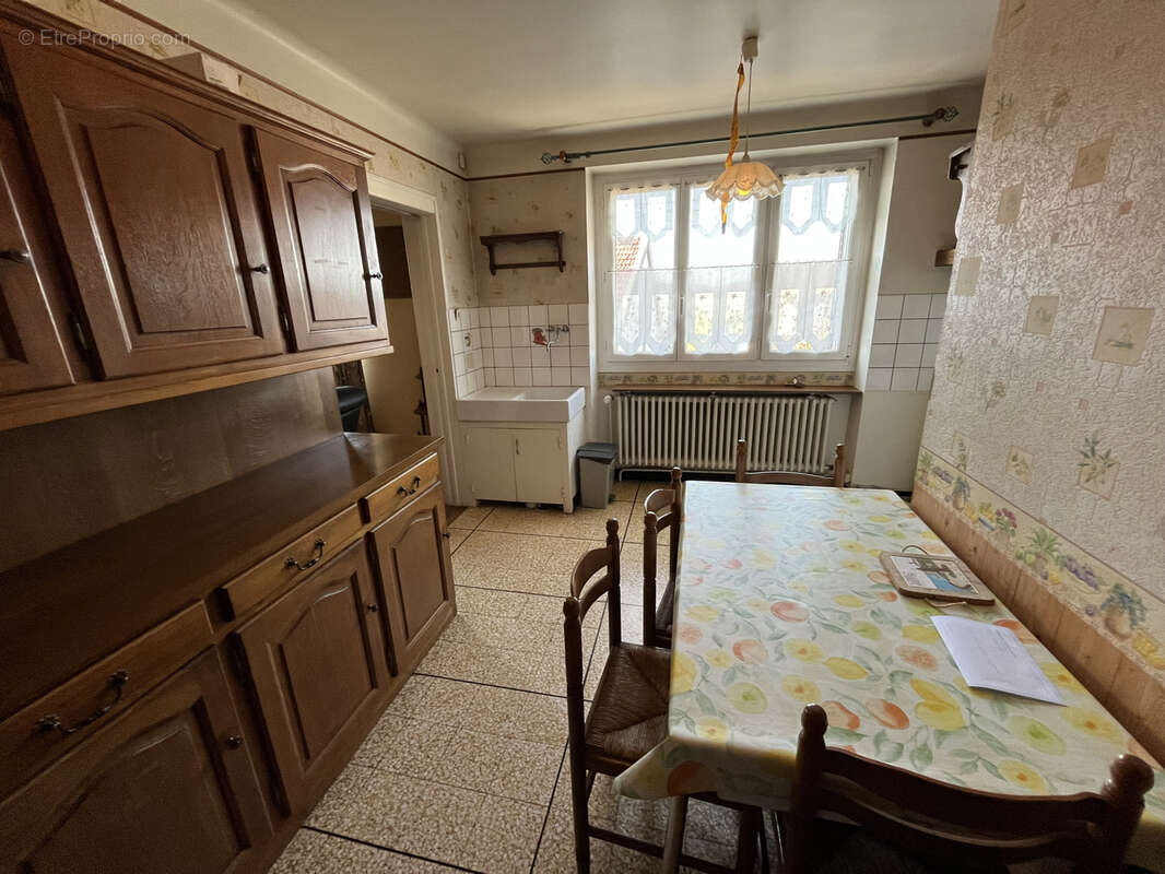 Maison à MERLES-SUR-LOISON