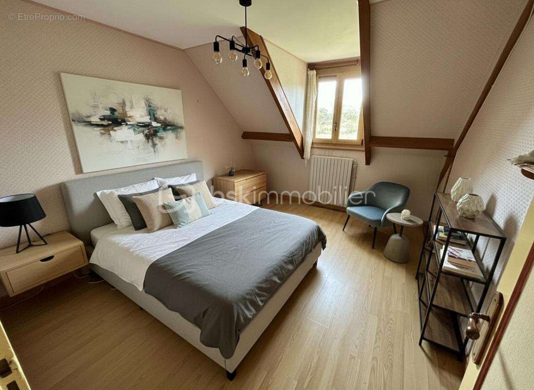 Maison 8 pièces de 180m² à VENEUX-LES-SABLONS (77250) - photo 12
